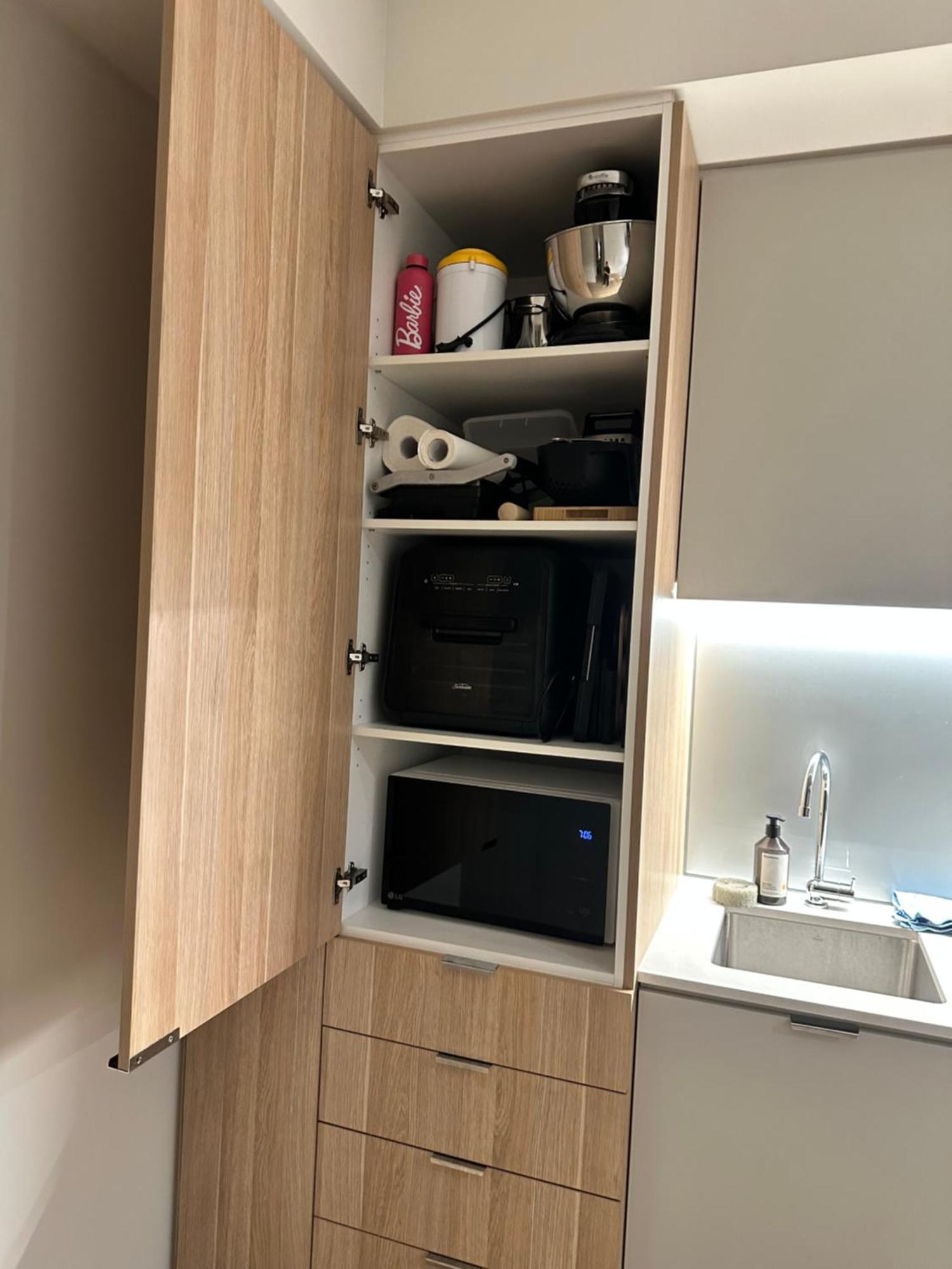 Apartment Heart Of Cbd Furnished Sydney
