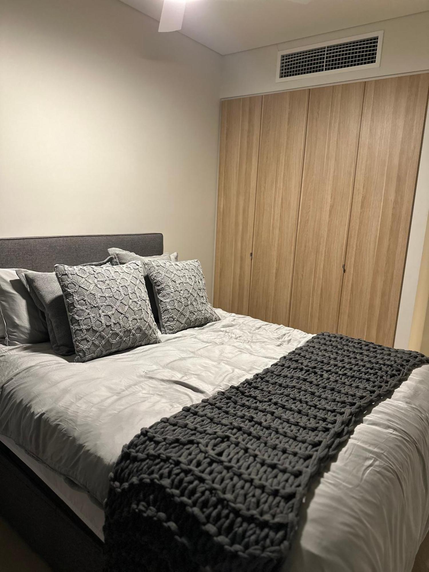 Heart Of Cbd Furnished Apartment